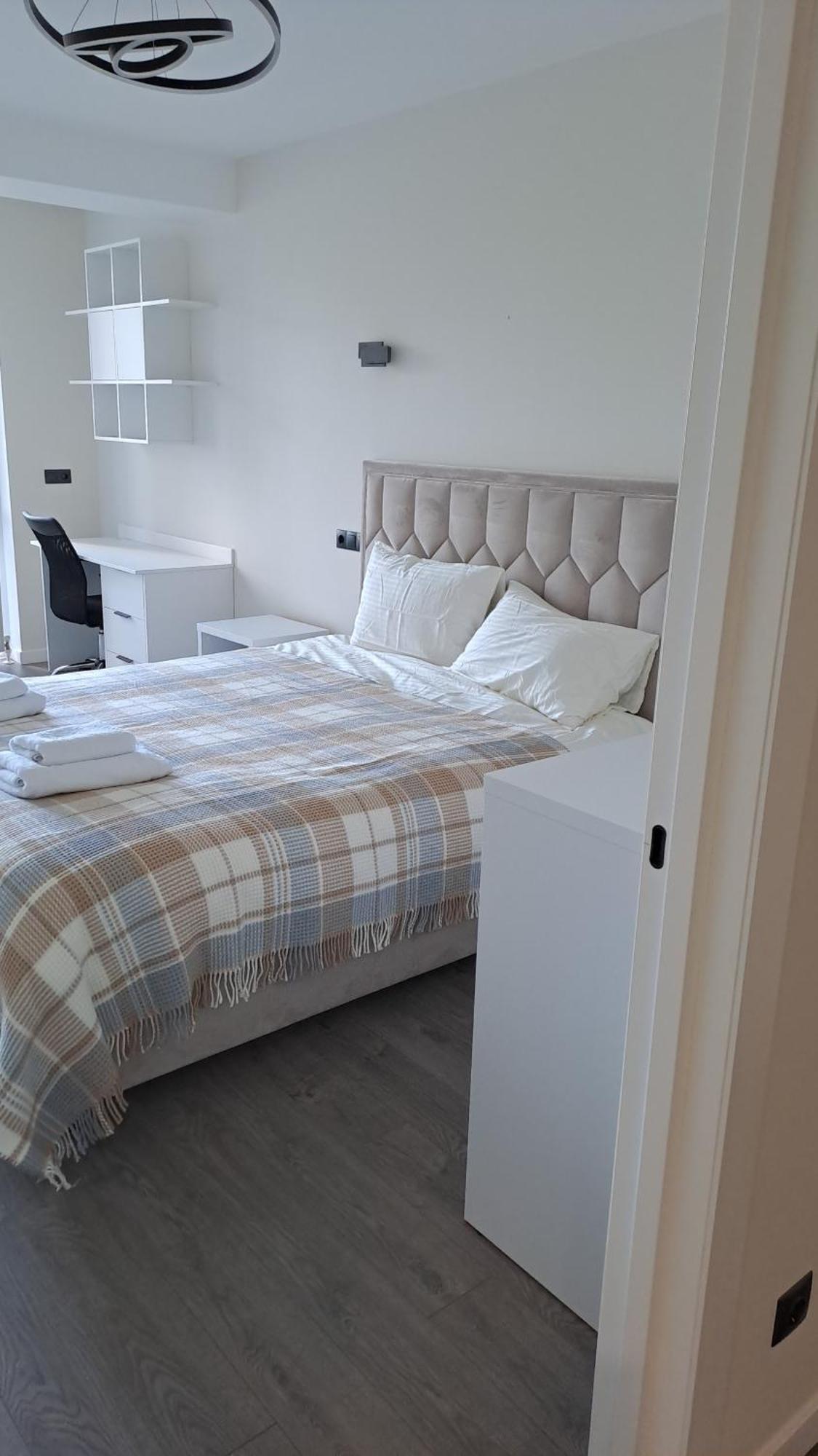 Appartement Аэропорт-Номера 24/24 . à Chişinău Extérieur photo