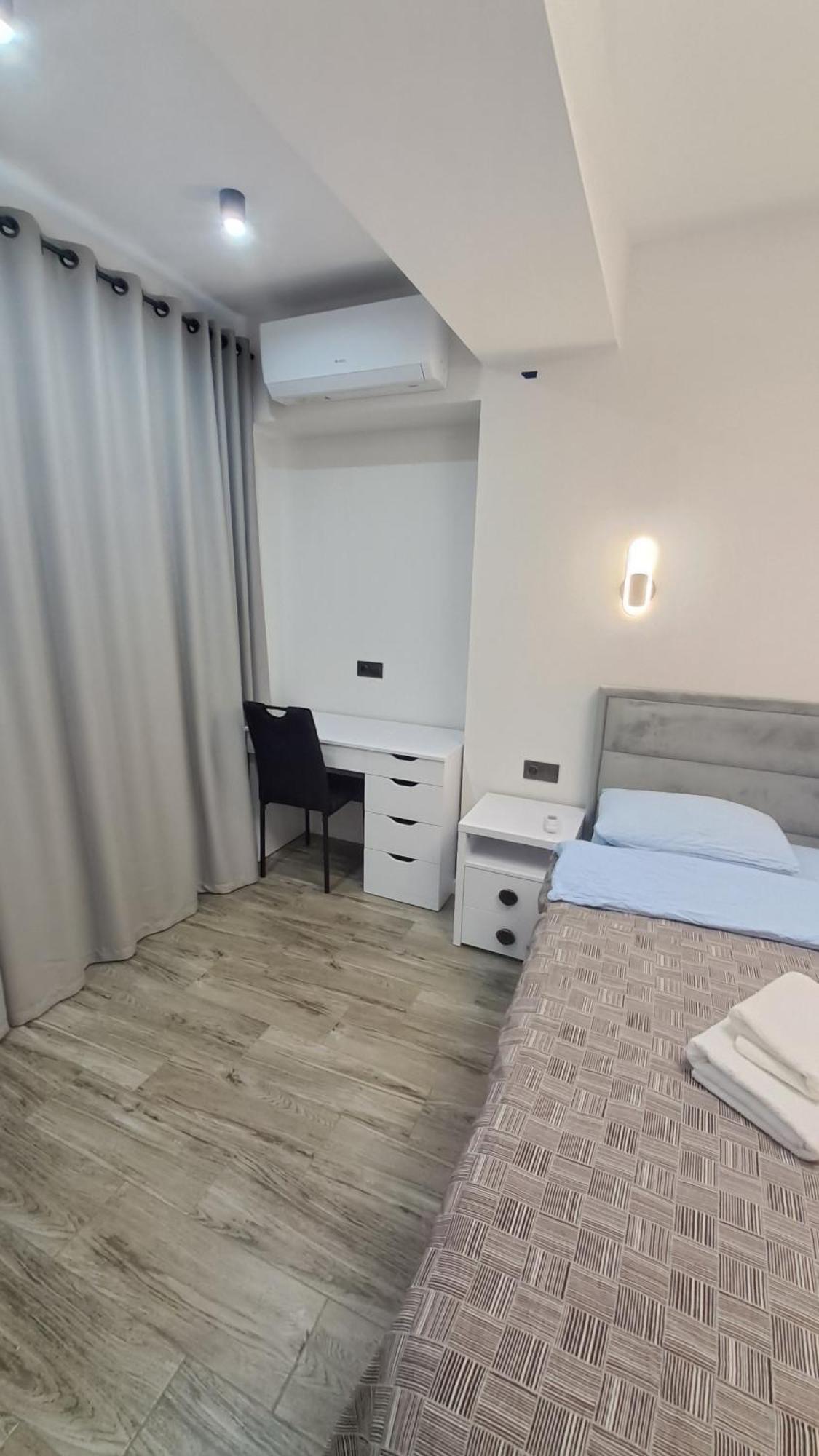 Appartement Аэропорт-Номера 24/24 . à Chişinău Extérieur photo